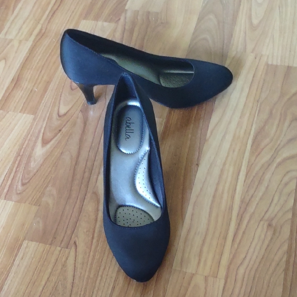 Abella Classic Black Heels